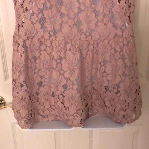 Gorgeous lace peplum blouse - Picture 12 of 13